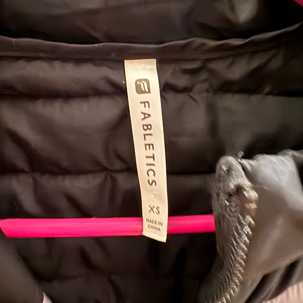 Fabletics Vest XS - Picture 2 of 3